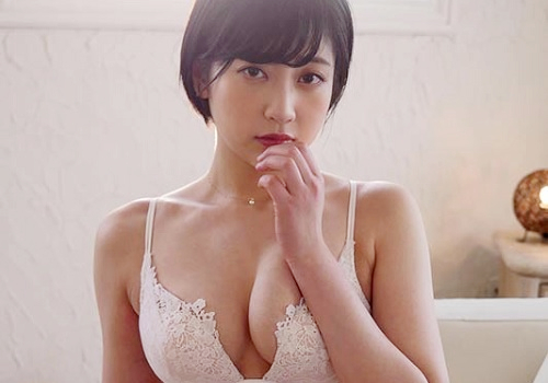 《夏目響のデビュー作》「あんあんっ♥凄いぃ♥」スレンダー巨乳おっぱい・ショートカット清純美少女がセクシー女優に！！